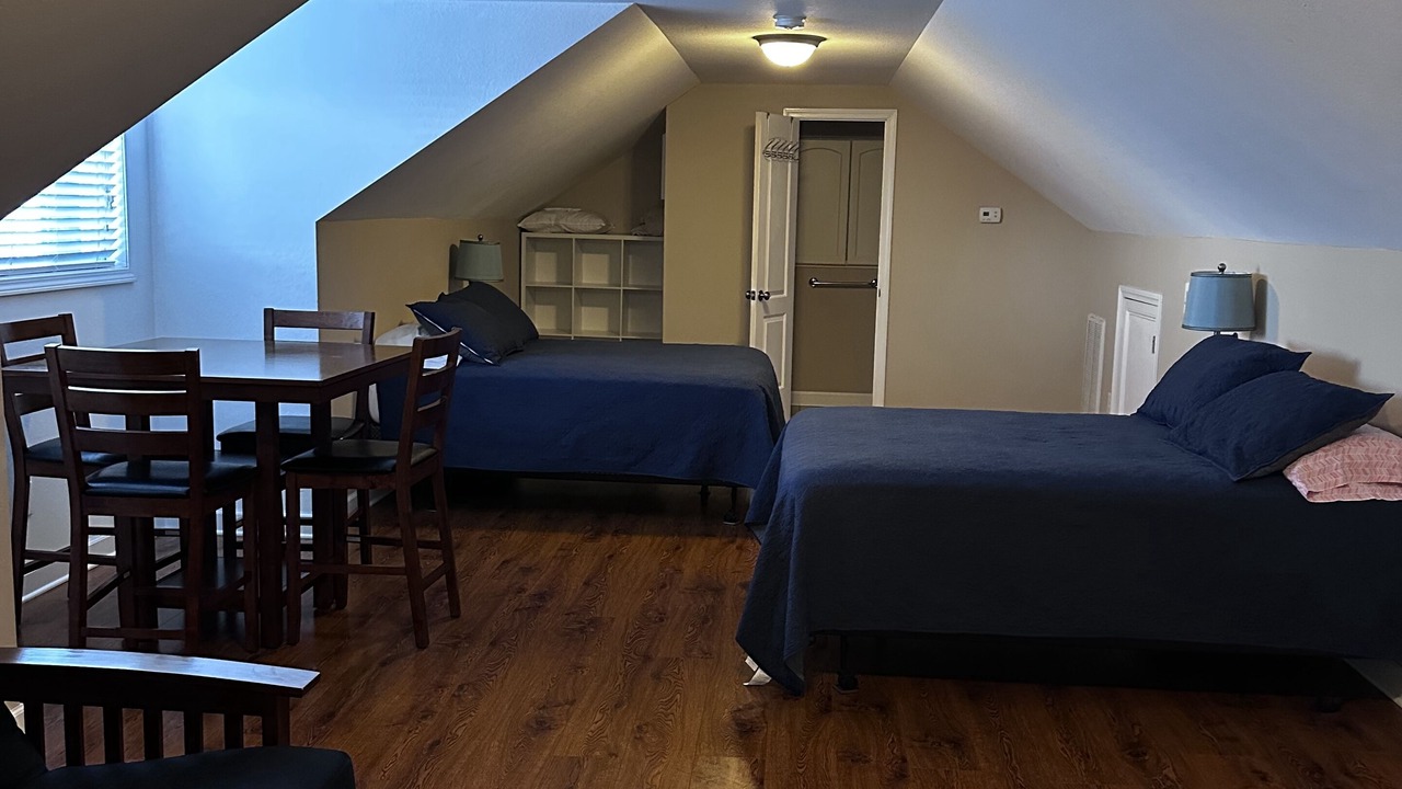 Photo of Bedroom in Roper