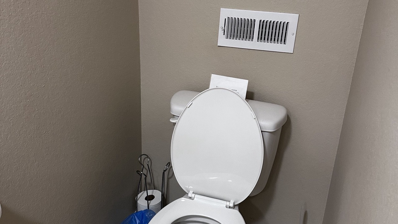 Photo of Bathroom in Roper