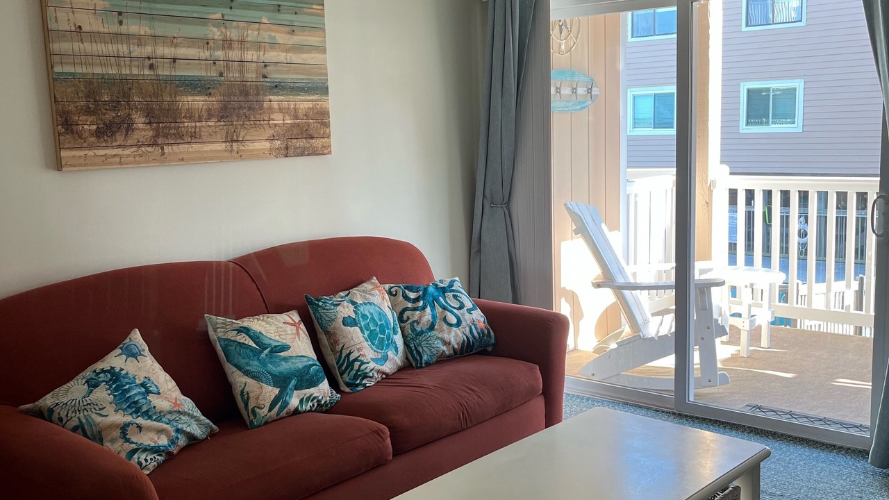 Photo of Livingroom in Wilmington Beach