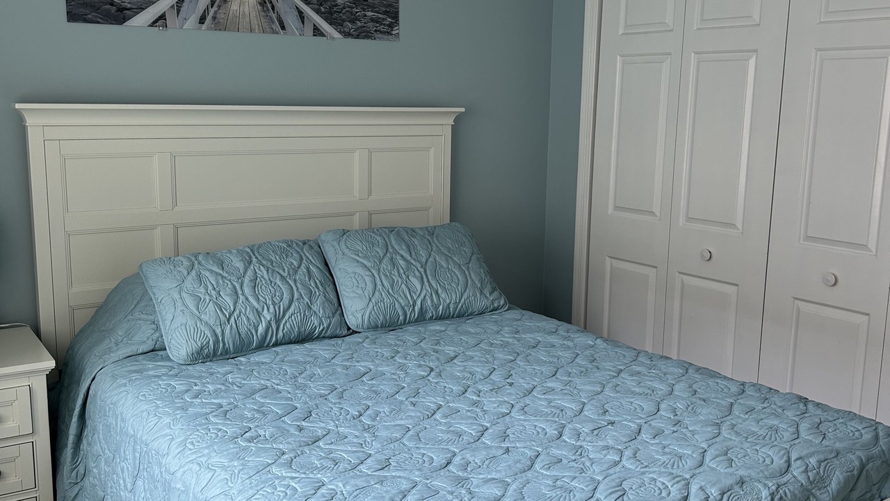 Photo of Bedroom in Wilmington Beach