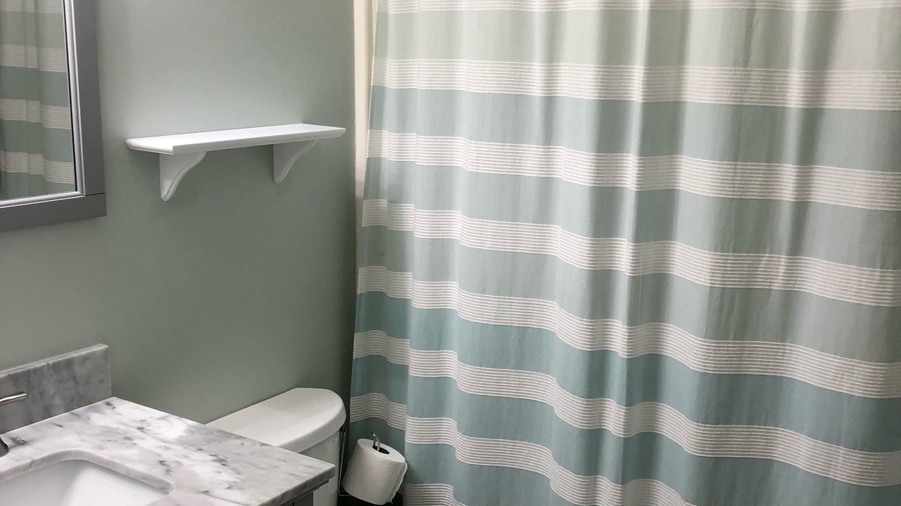 Photo of Bathroom in Wilmington Beach