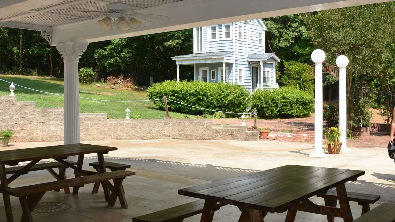 Photo of Outdoor in Dixie - Berryhill