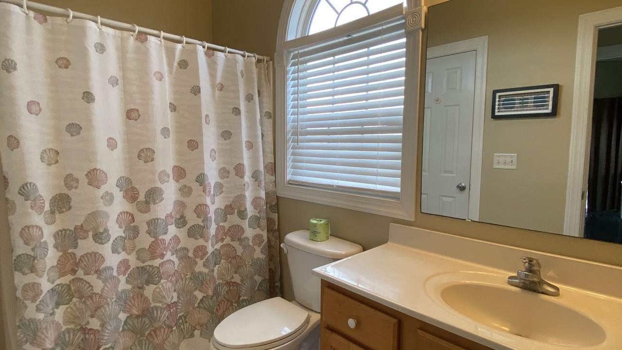 Photo of Bathroom in Topsail Beach
