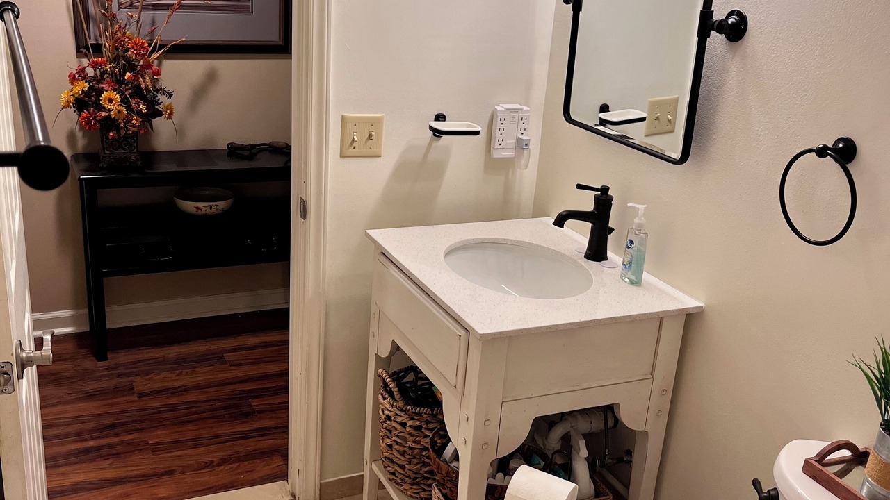 Photo of Bathroom in Seven Devils