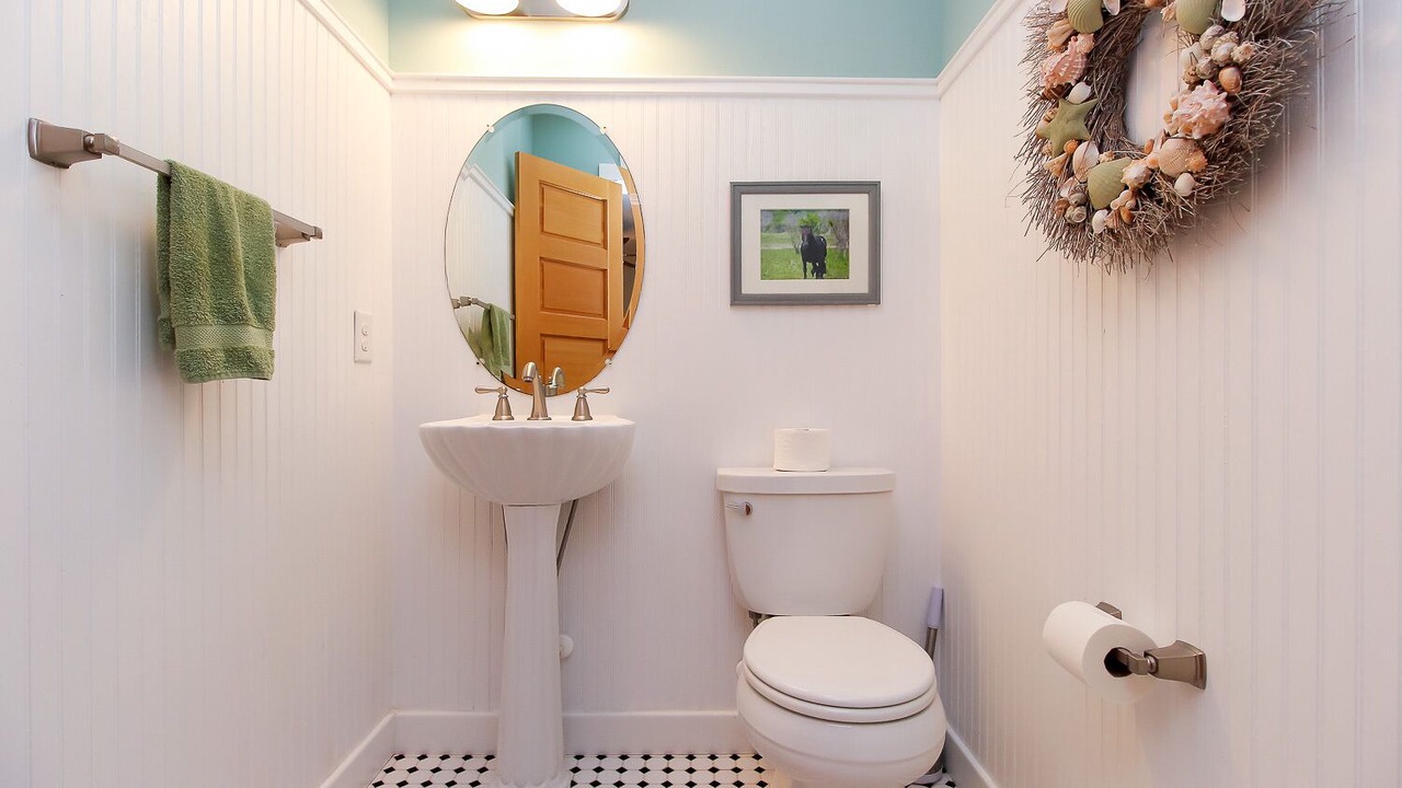 Photo of Bathroom in Duck