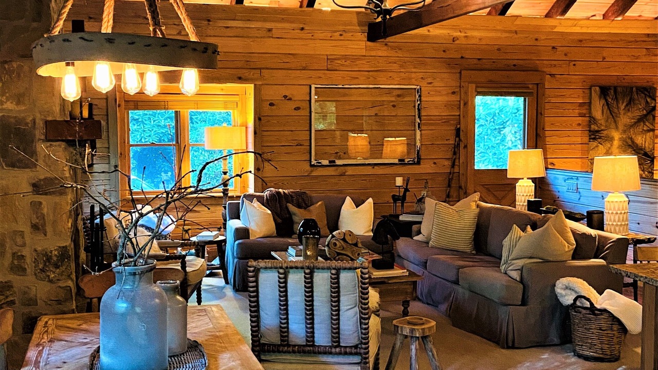 Photo of Livingroom in Cashiers