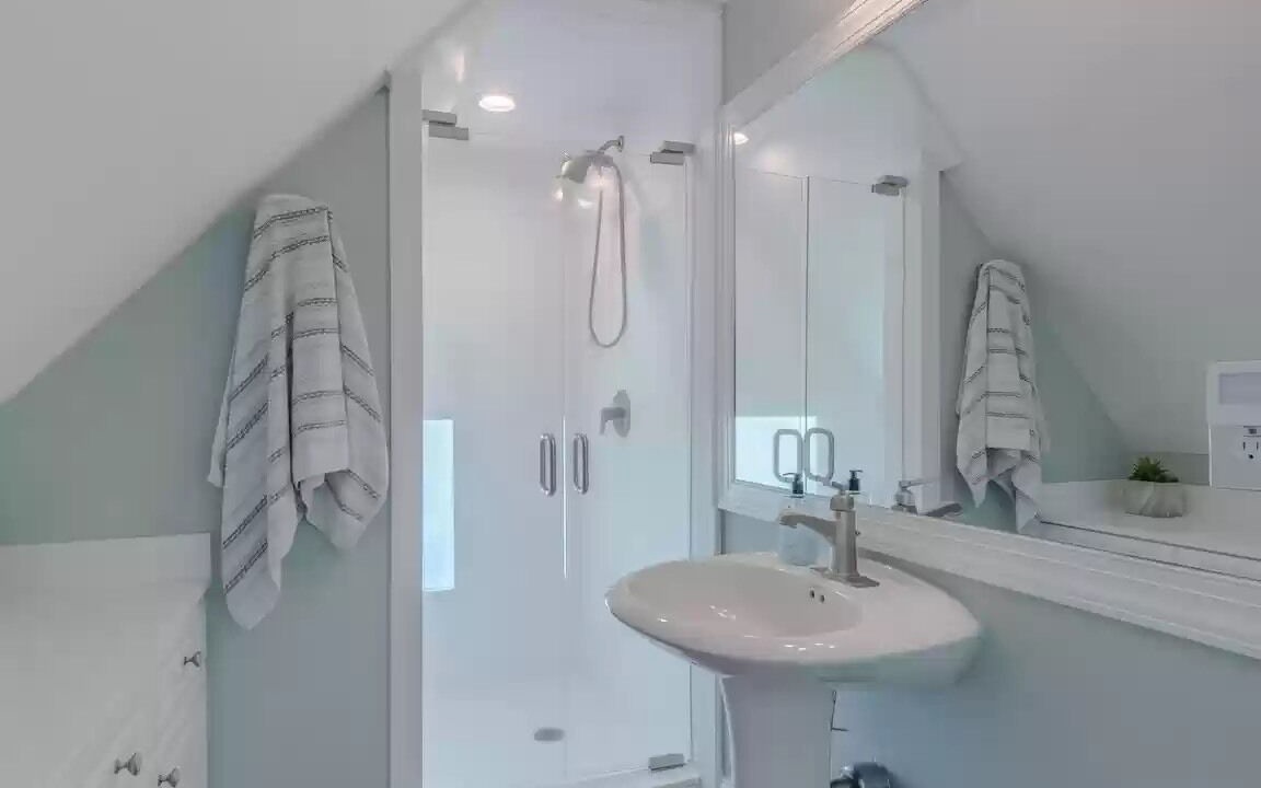 Photo of Bathroom in North Topsail Beach