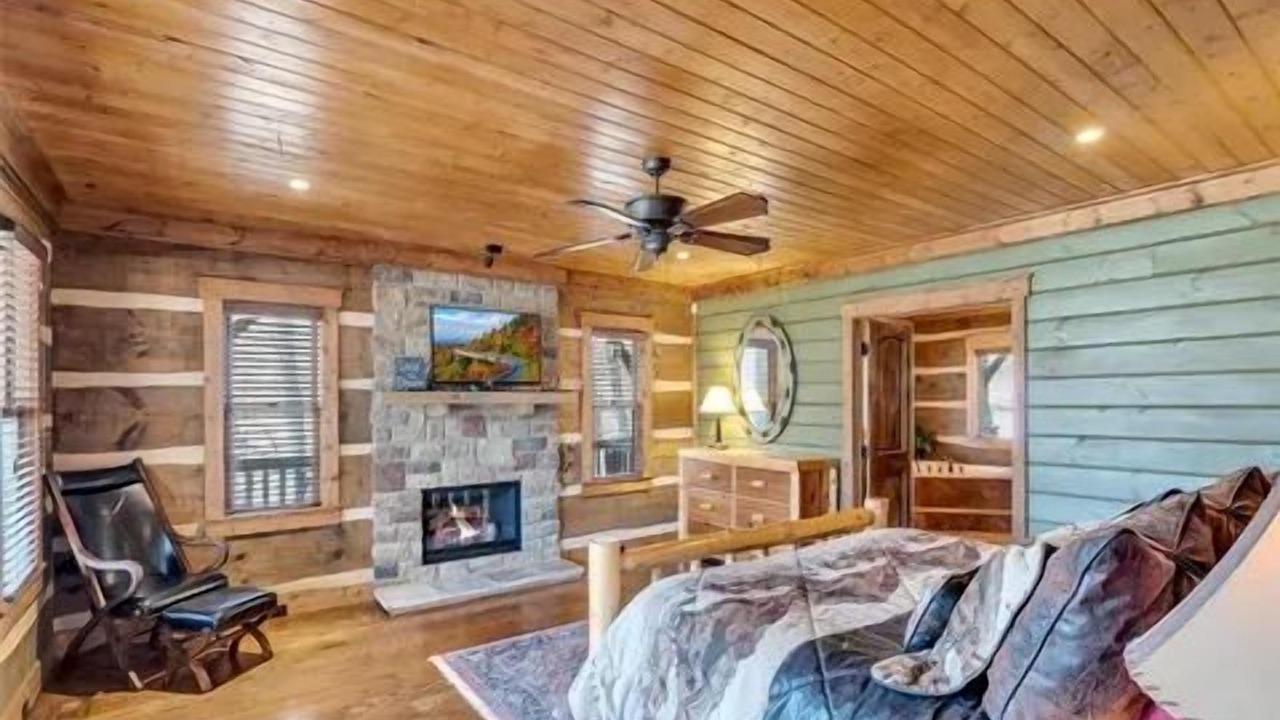 Photo of Bedroom in Maggie Valley