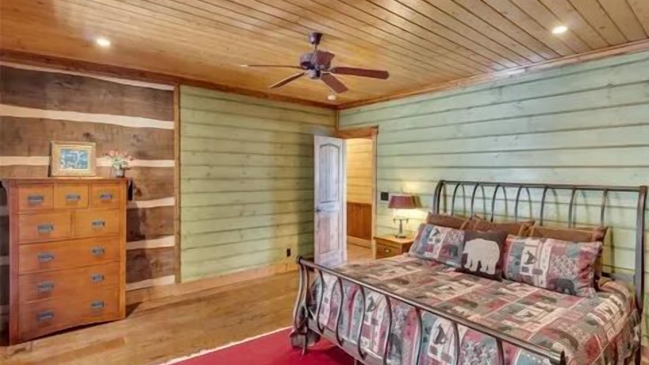 Photo of Bedroom in Maggie Valley