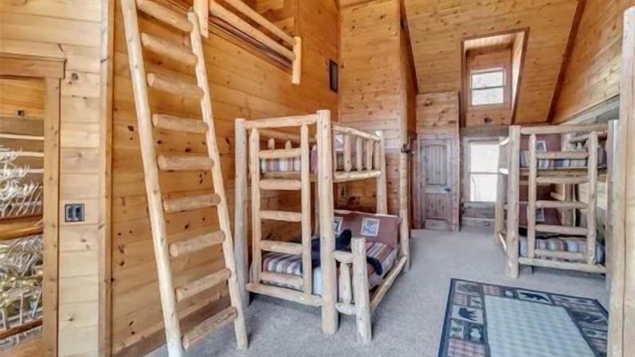 Photo of Bedroom in Maggie Valley