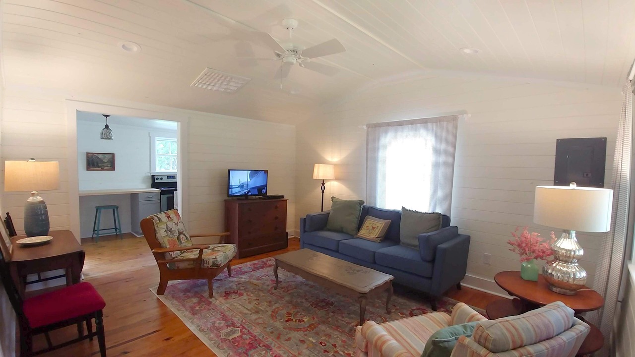 Photo of Livingroom in Oriental
