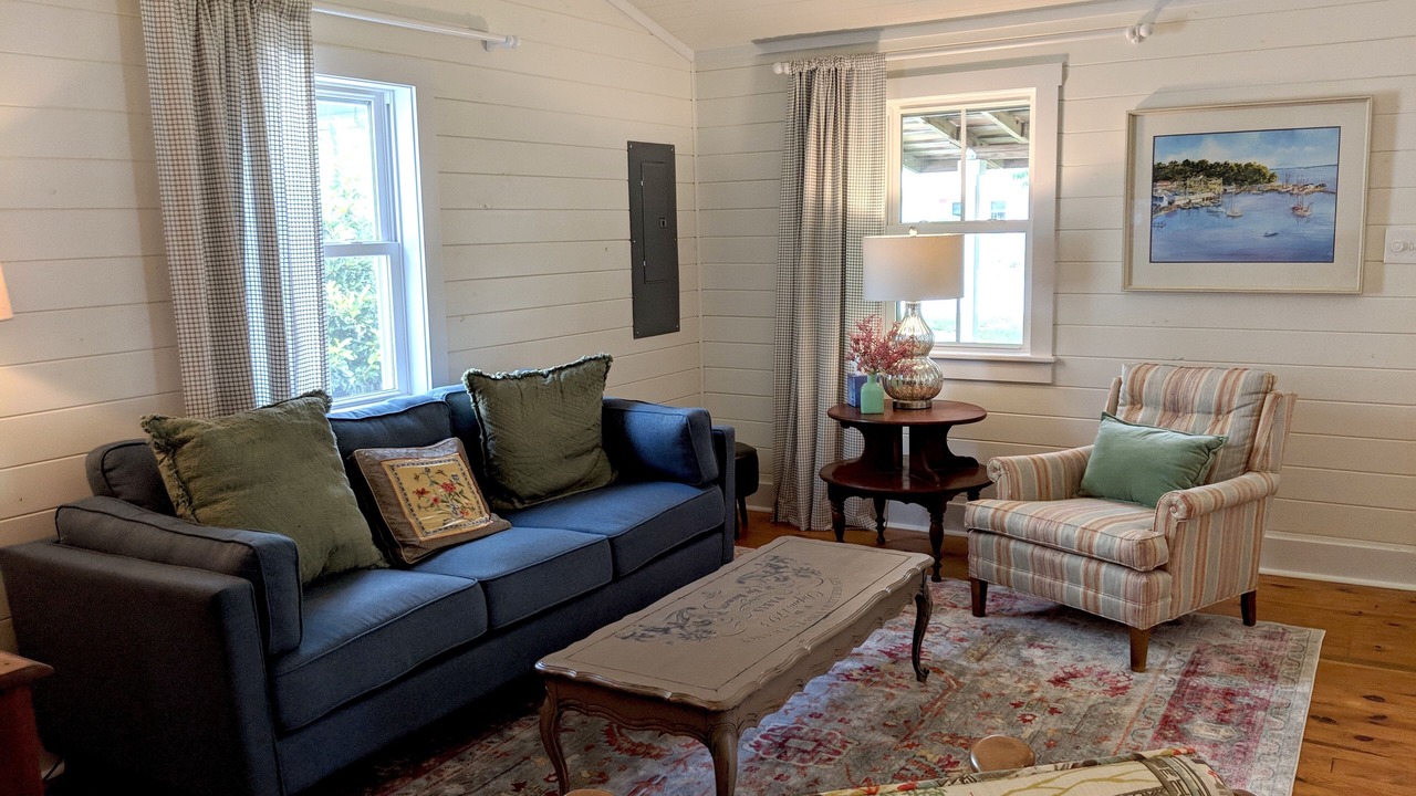 Photo of Livingroom in Oriental