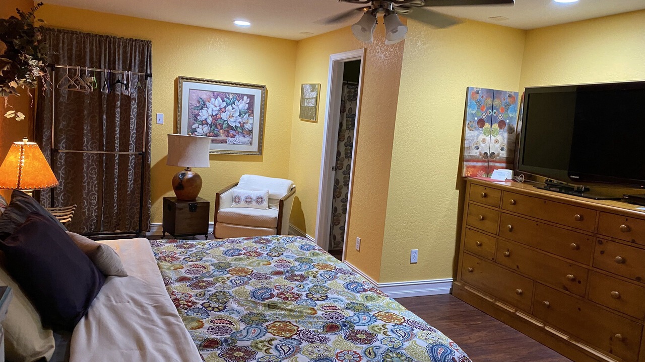 Photo of Bedroom in Black Mountain