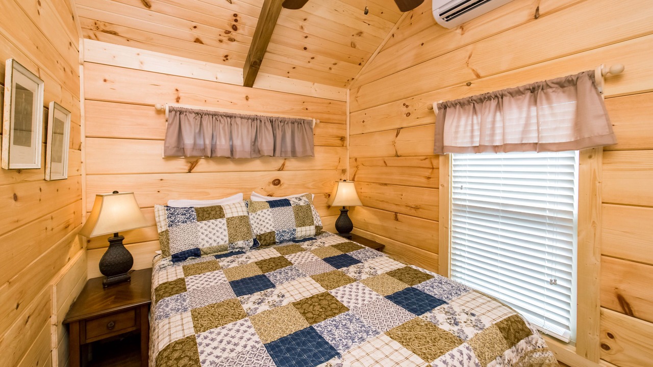 Photo of Bedroom in Mill Spring