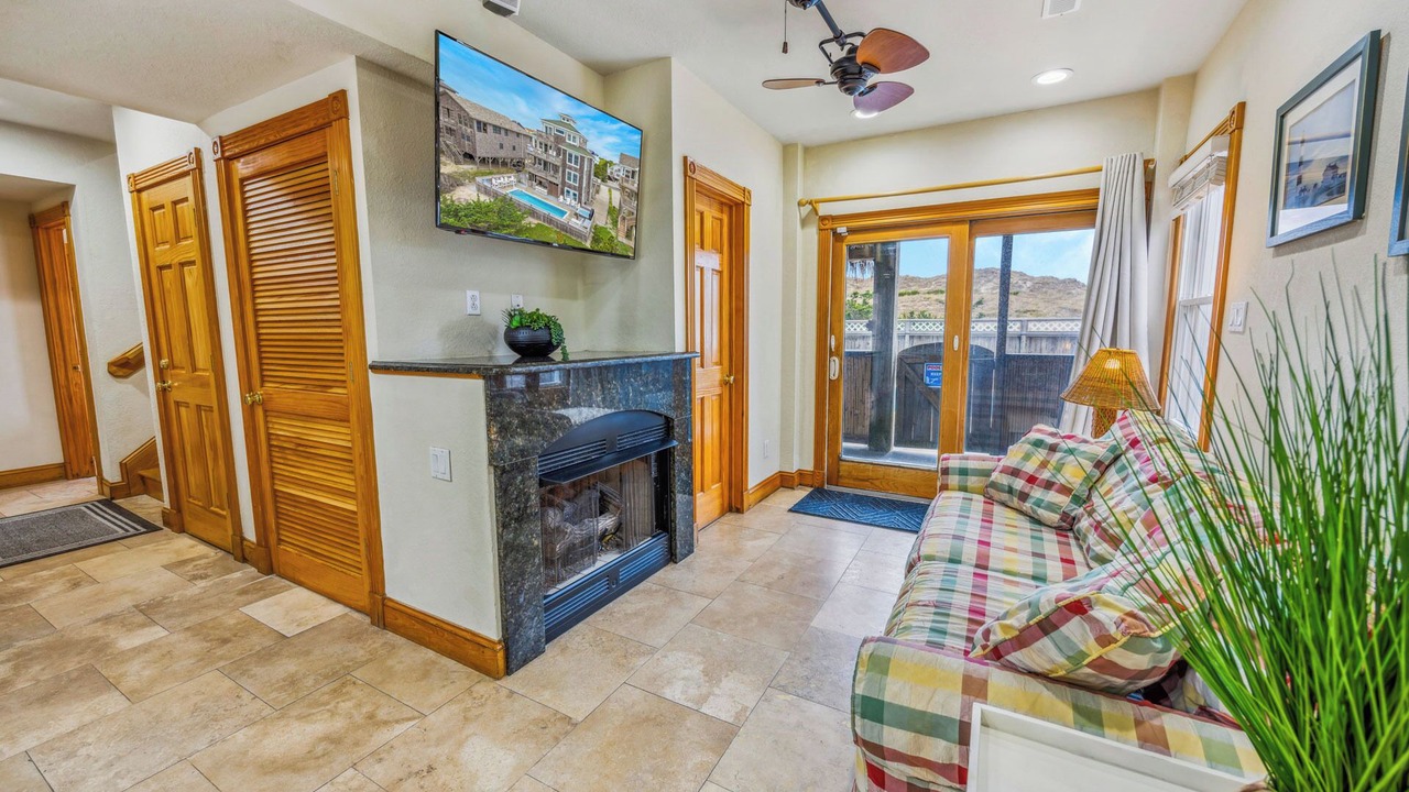 Photo of Bedroom in Waves