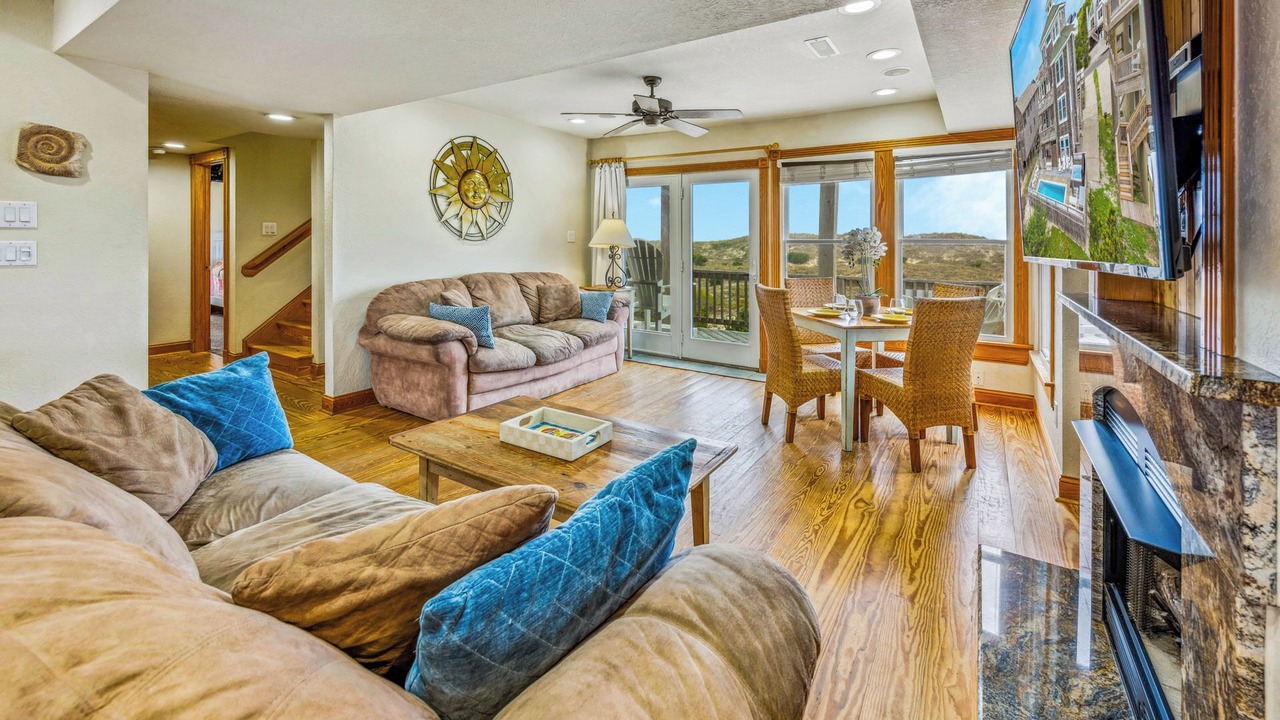 Photo of Bedroom in Waves