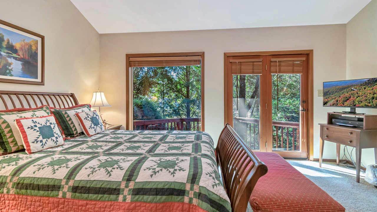 Photo of Bedroom in Blowing Rock