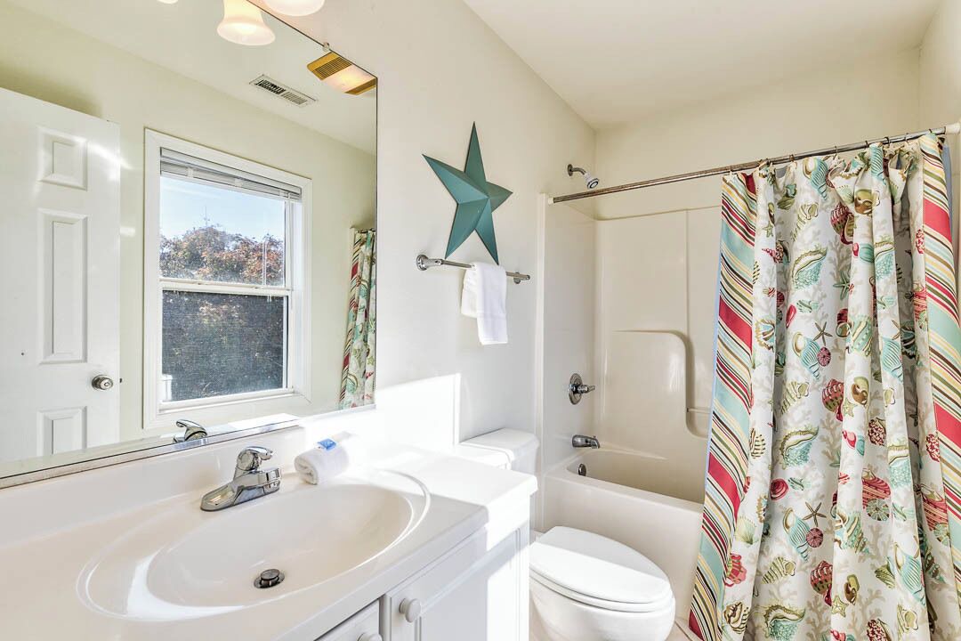 Photo of Bathroom in Sea Scape