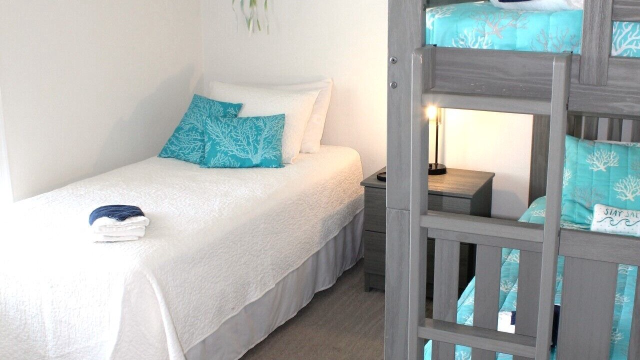 Photo of Bedroom in Manteo