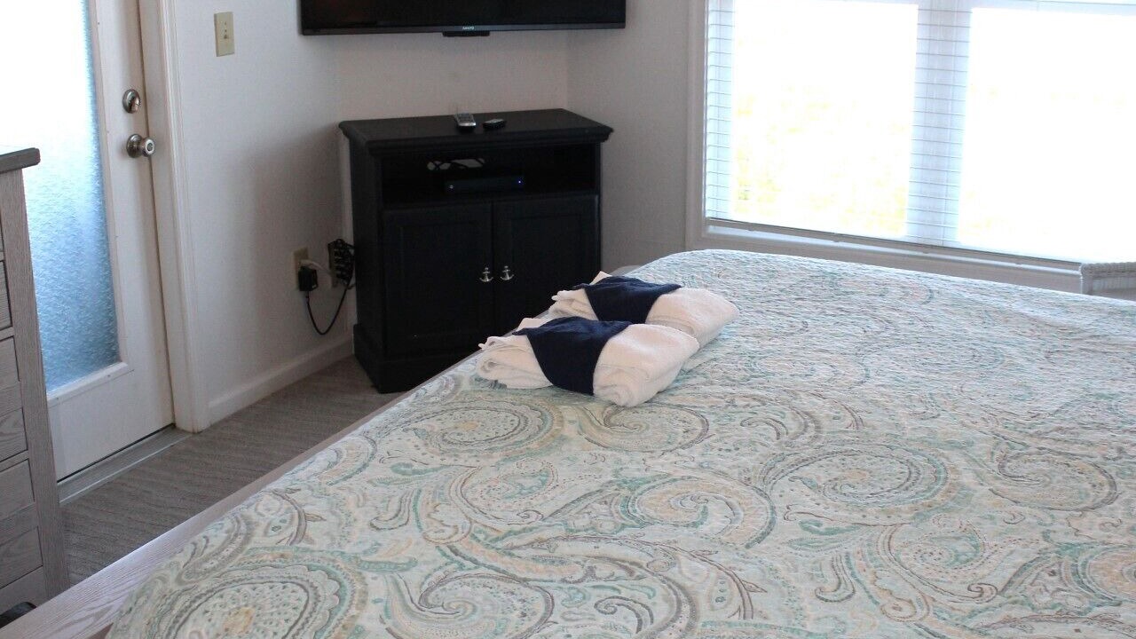 Photo of Bedroom in Manteo