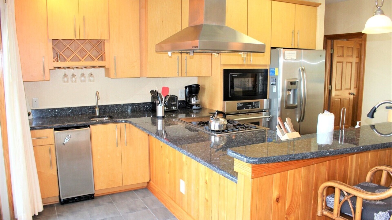 Photo of Kitchen in Manteo