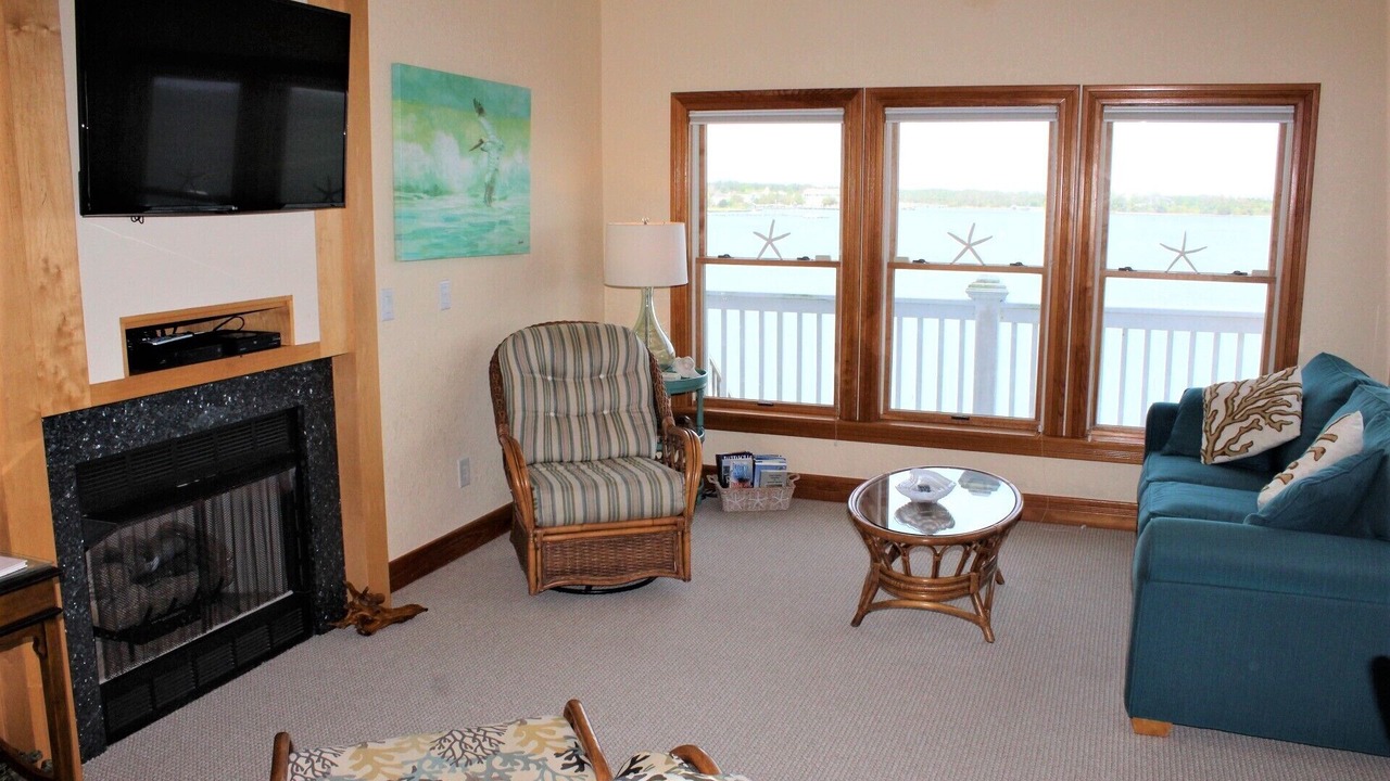 Photo of Livingroom in Manteo