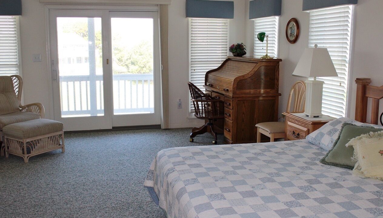 Photo of Bedroom in Manteo