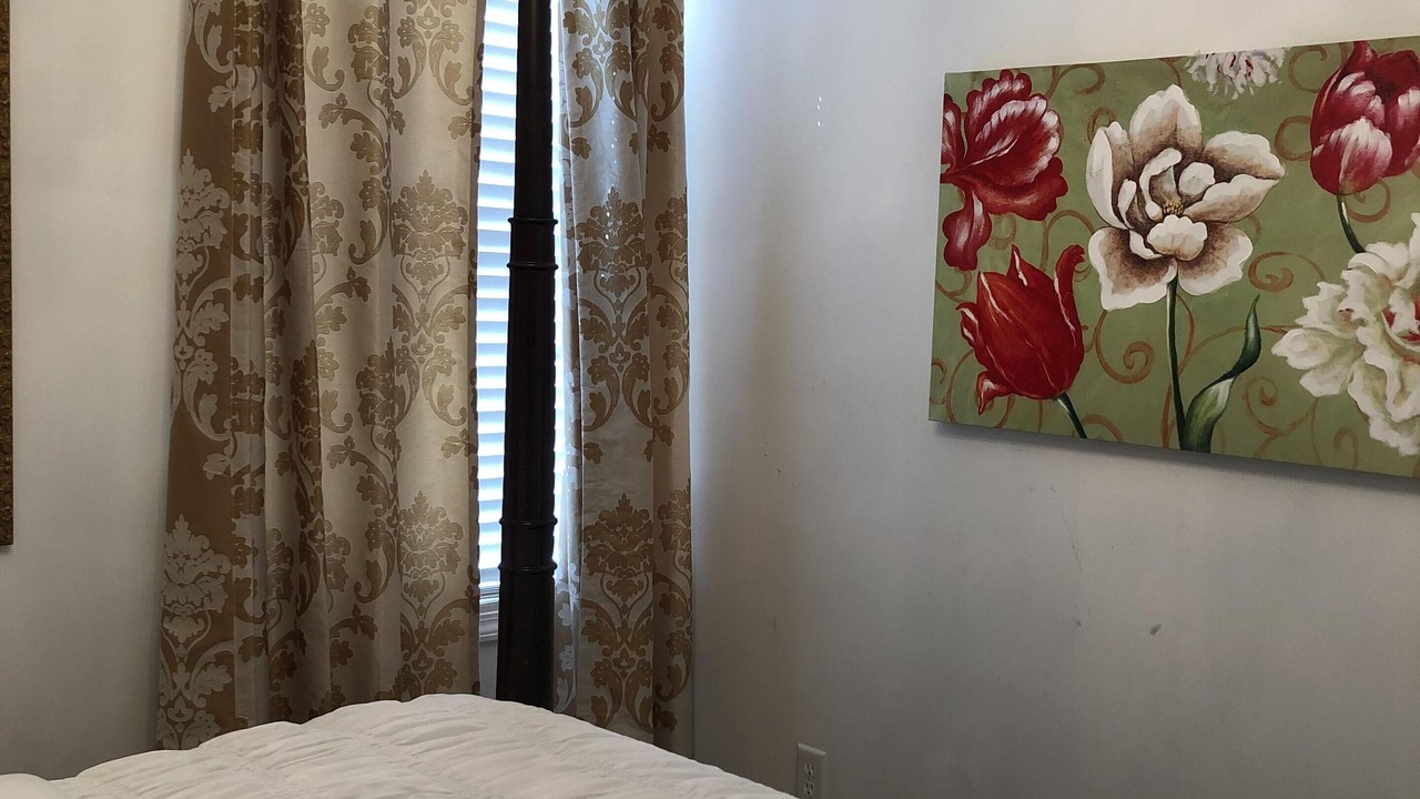 Photo of Bedroom in Troutman