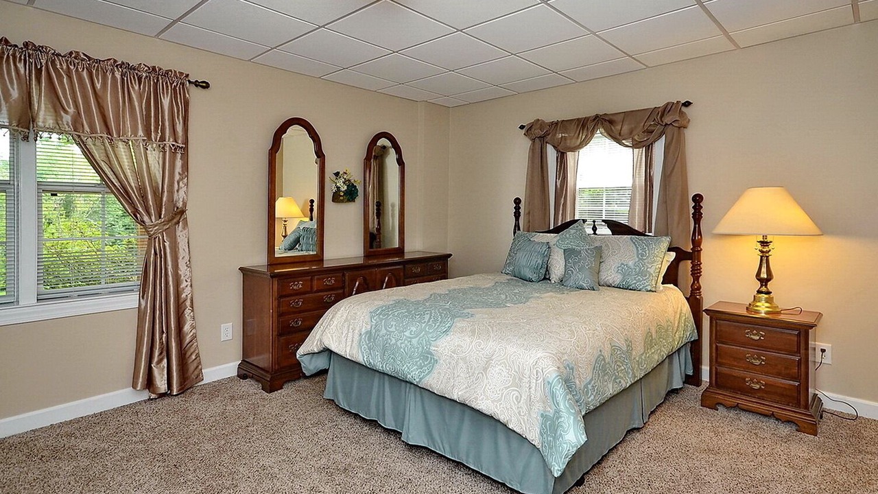 Photo of Bedroom in Arden