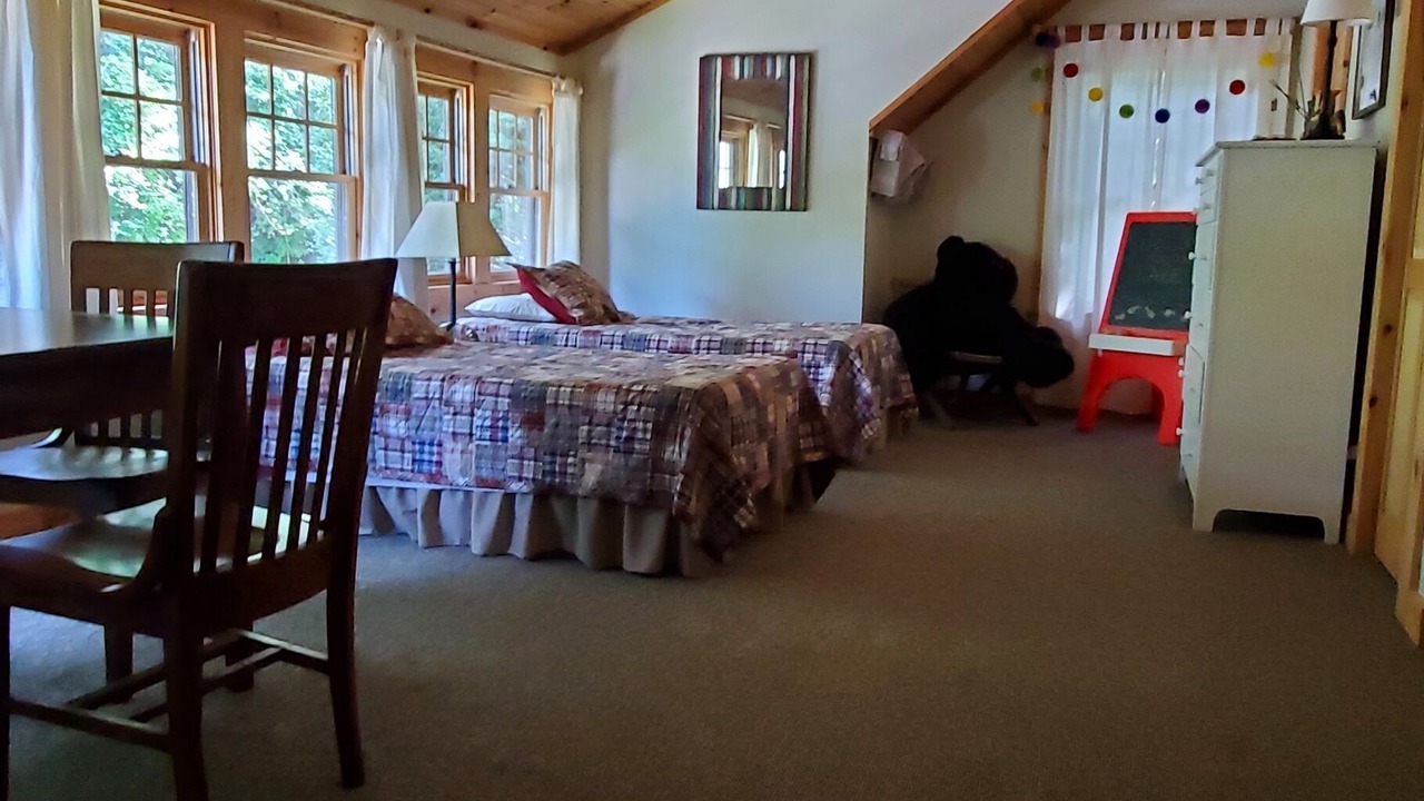 Photo of Bedroom in Robbinsville