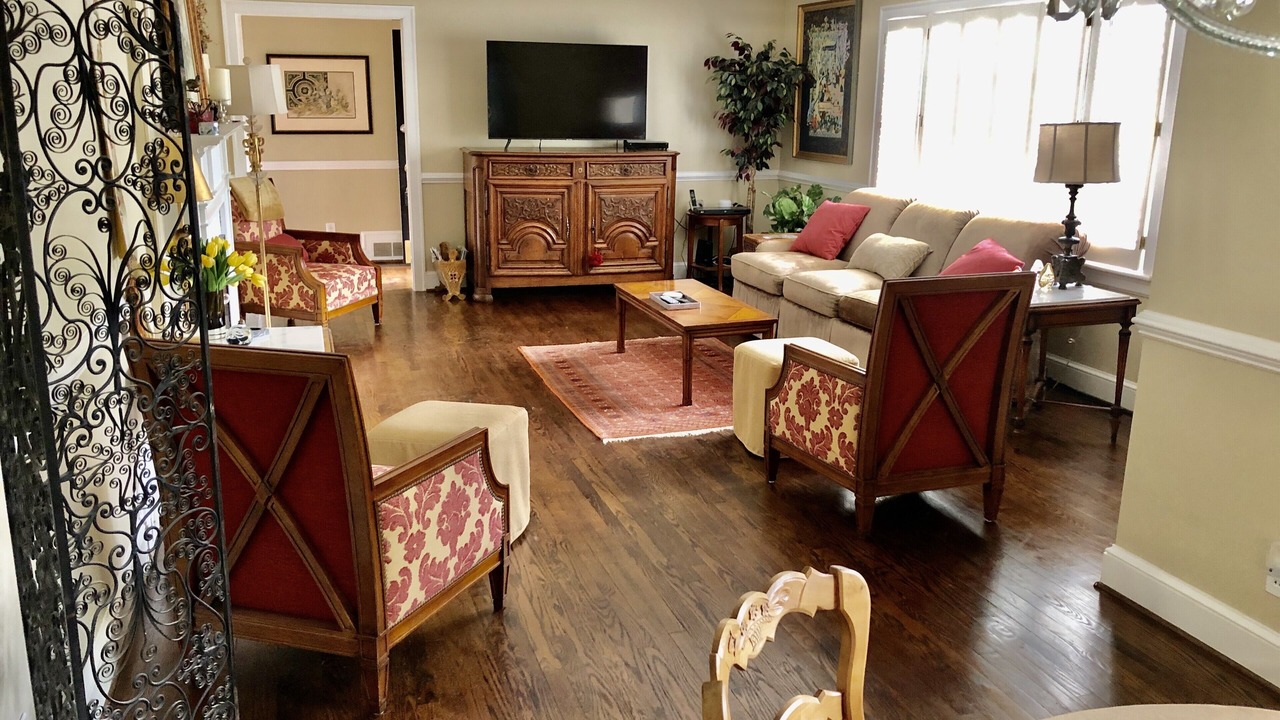 Photo of Livingroom in Winston - Salem