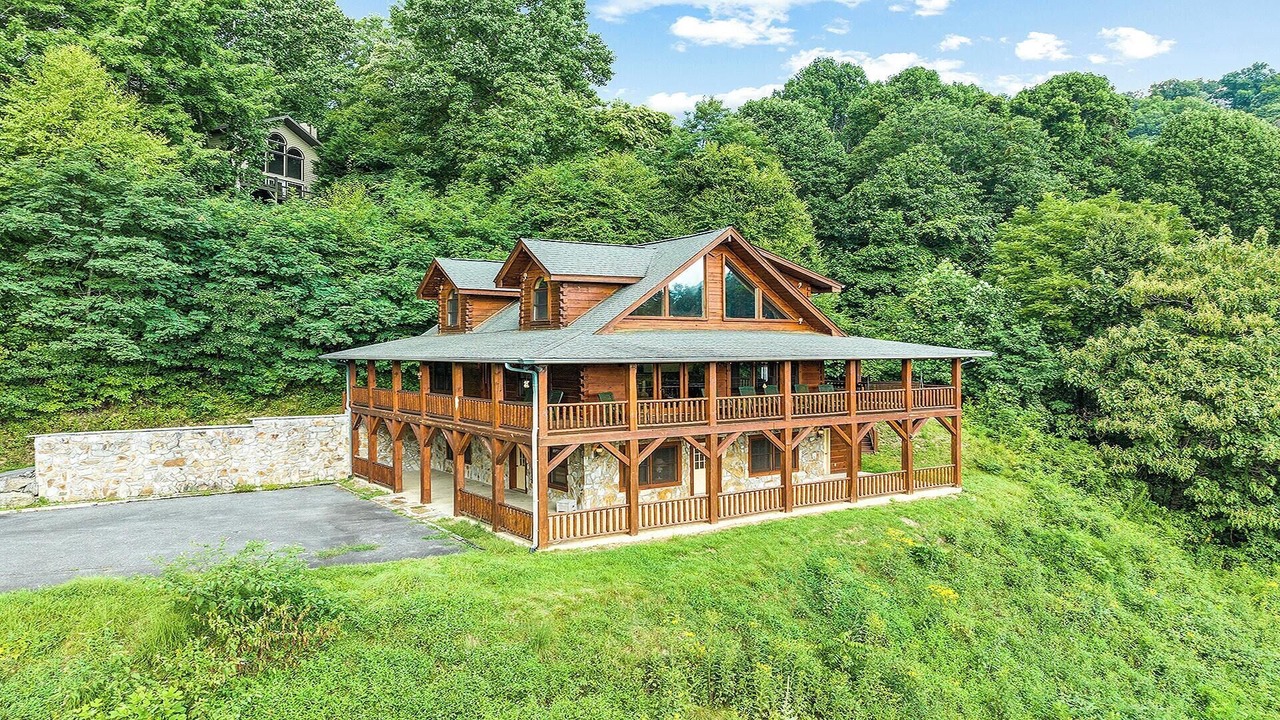 Photo of Outdoor in Maggie Valley