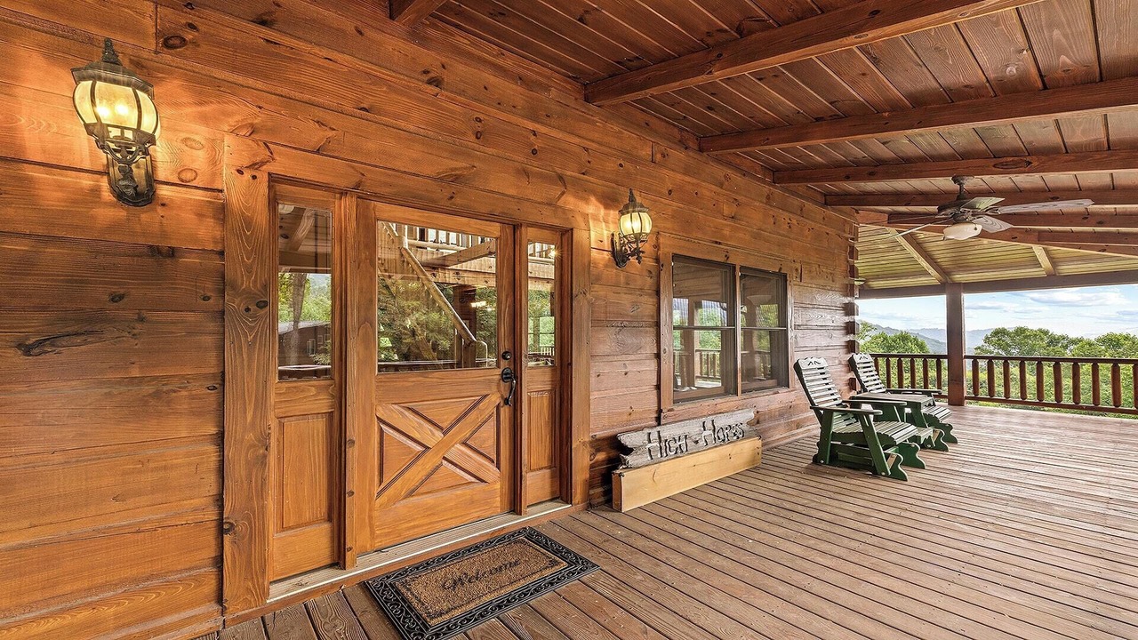Photo of Patio Balcony in Maggie Valley