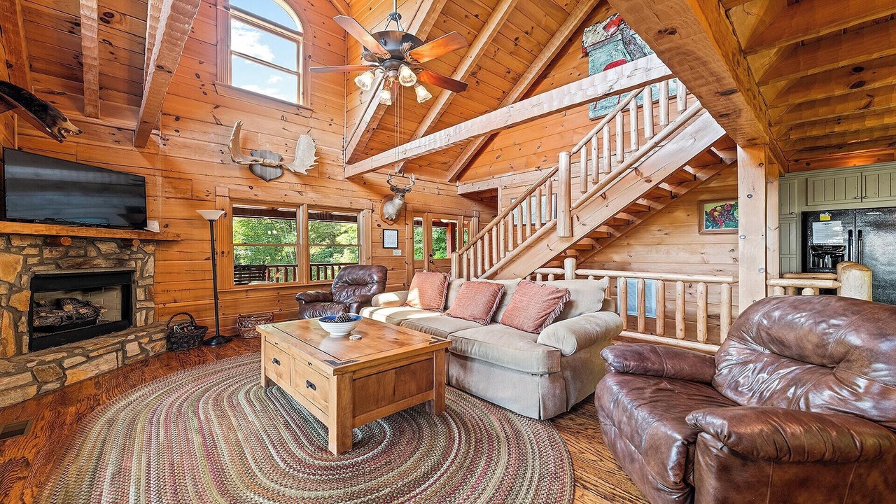Photo of Livingroom in Maggie Valley