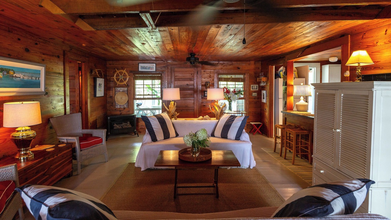 Photo of Bedroom in Minnesott Beach