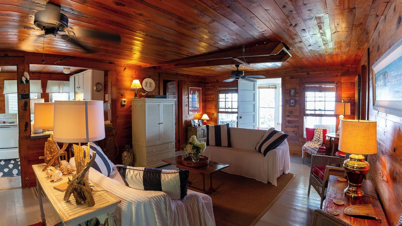 Photo of Livingroom in Minnesott Beach