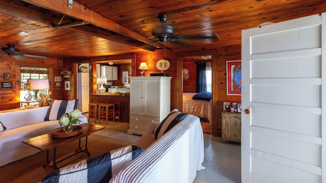 Photo of Bedroom in Minnesott Beach
