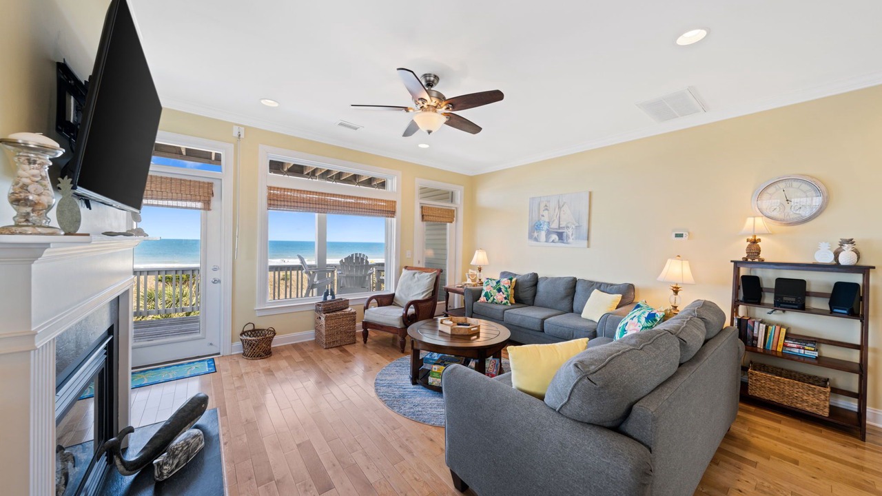 Photo of Livingroom in North Carolina Coast