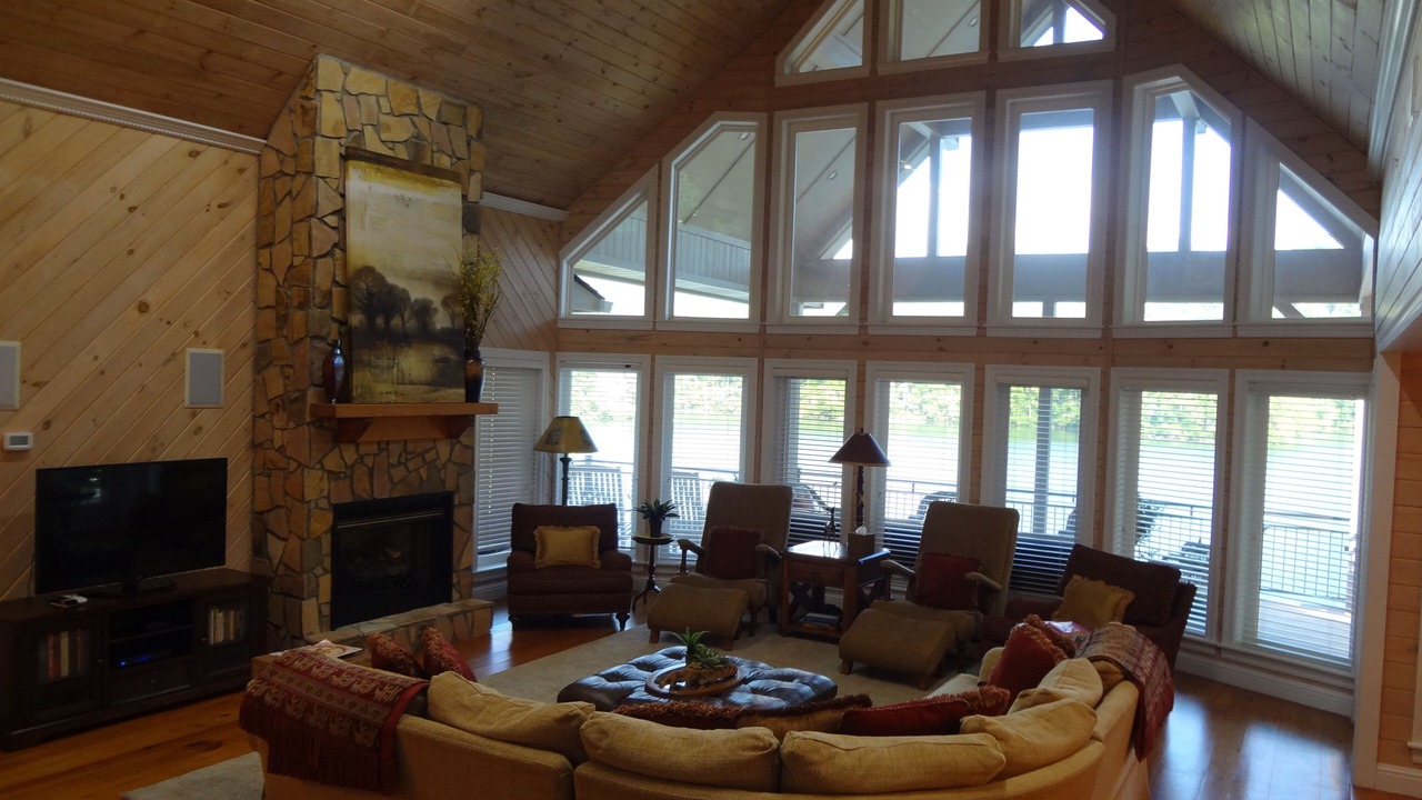 Photo of Bedroom in Robbinsville