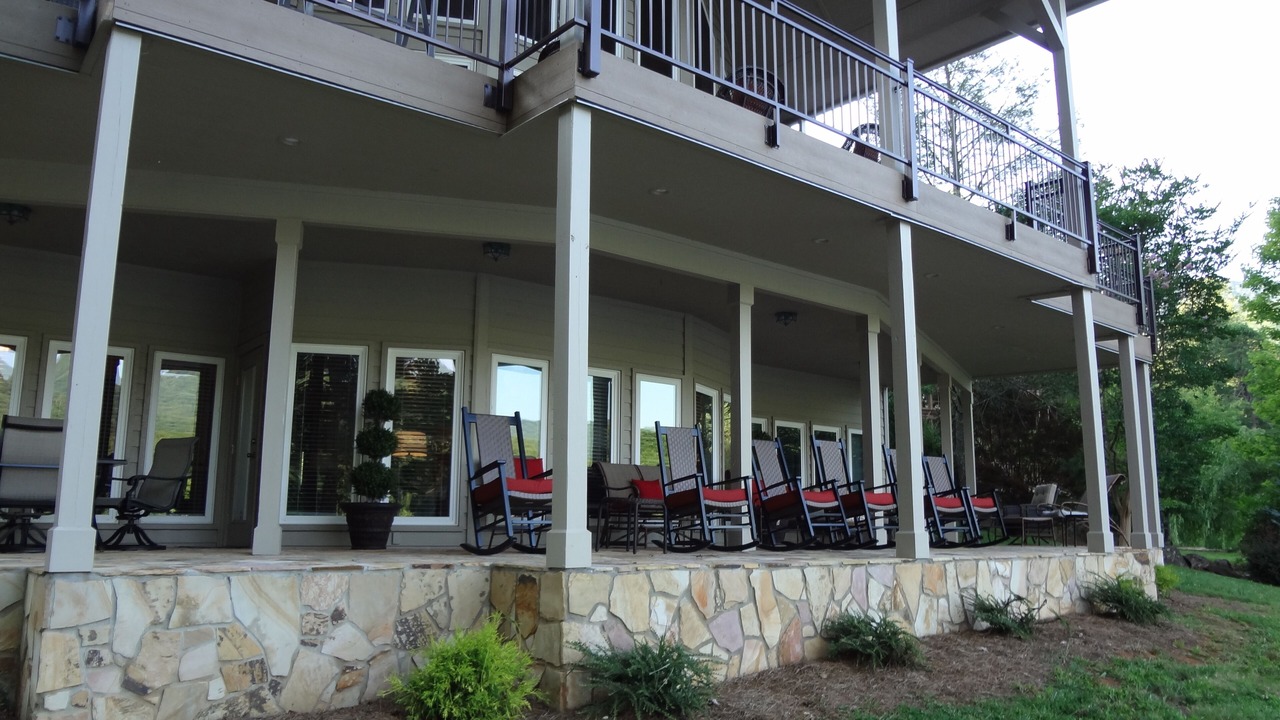 Photo of Patio Balcony in Robbinsville