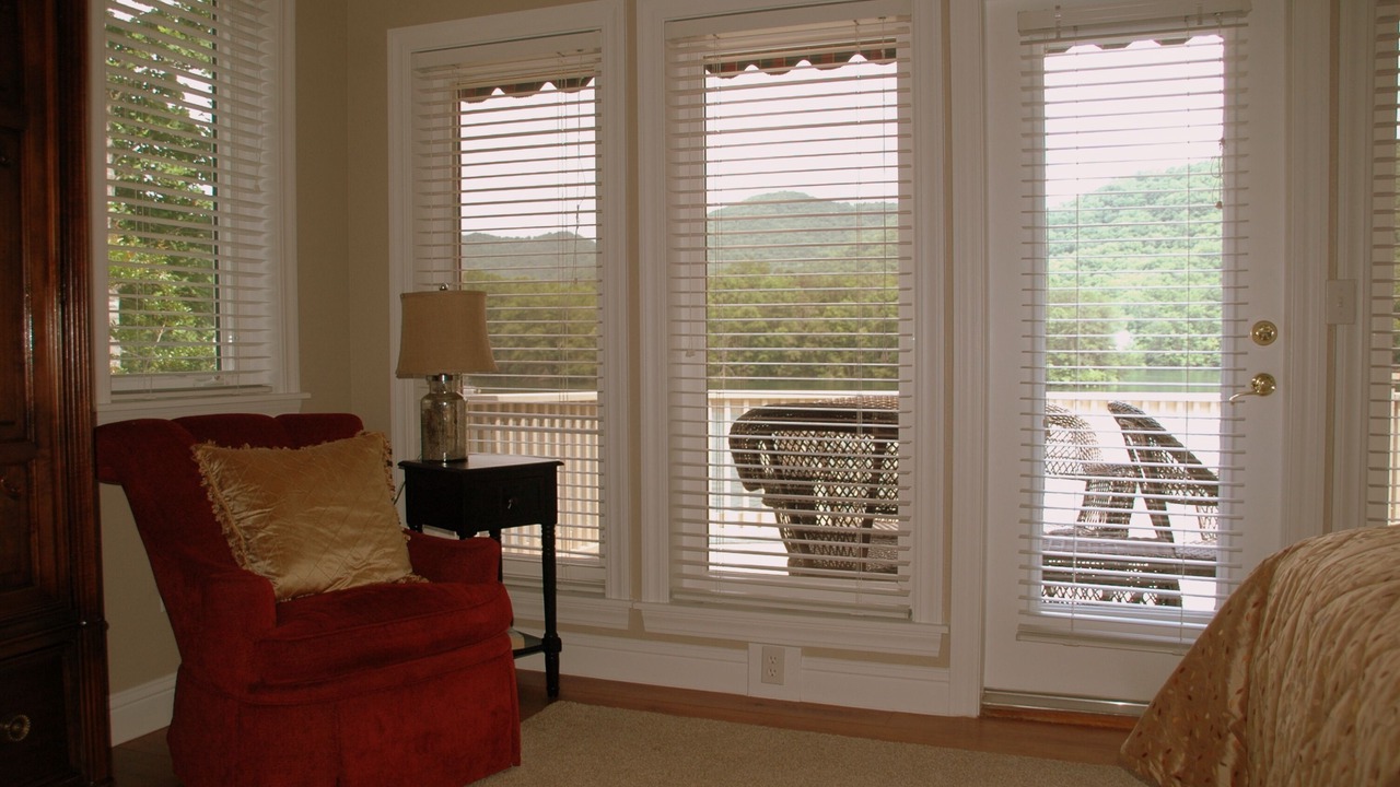 Photo of Bedroom in Robbinsville