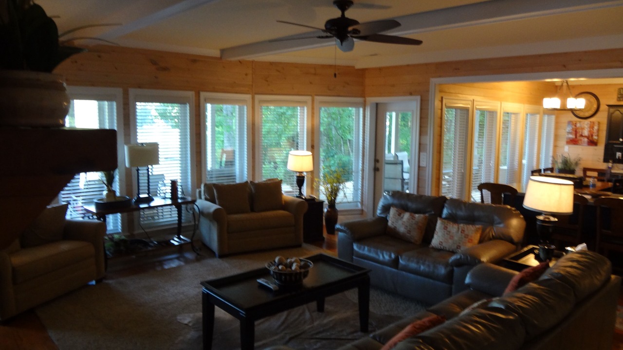 Photo of Bedroom in Robbinsville