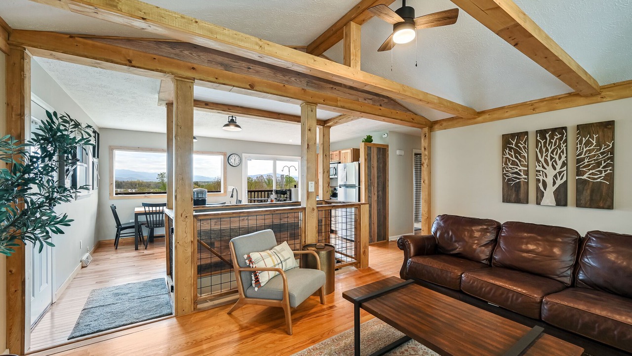 Photo of Livingroom in Skyland