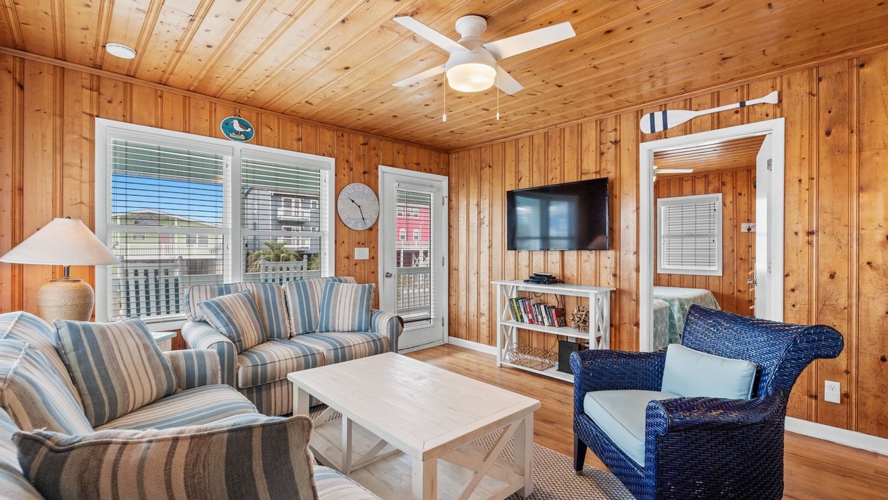 Photo of Livingroom in Ocean Isle Beach