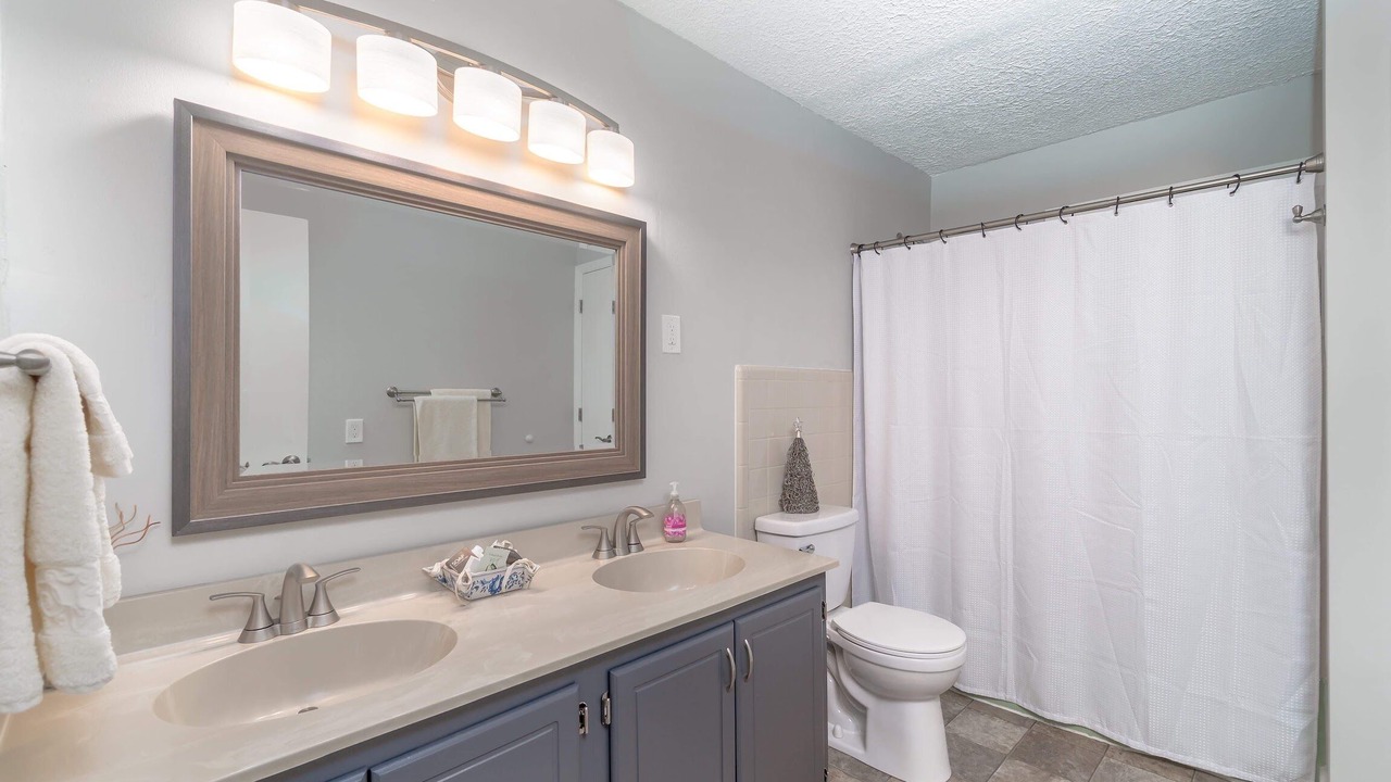 Photo of Bathroom in Haywood County