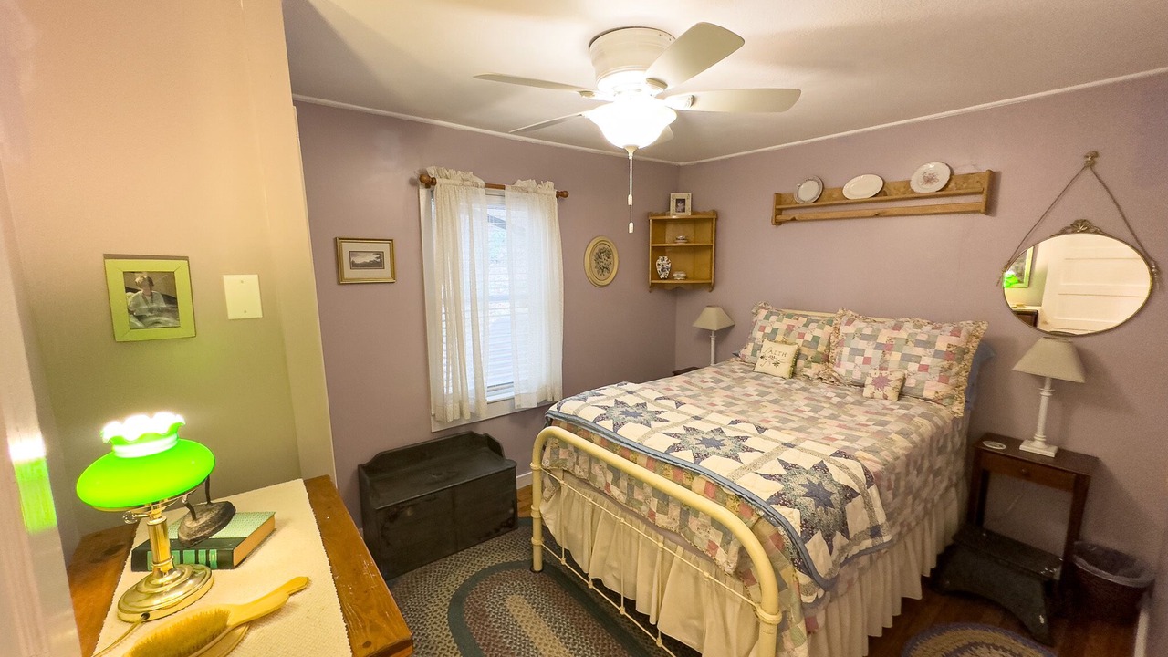 Photo of Bedroom in Gerton