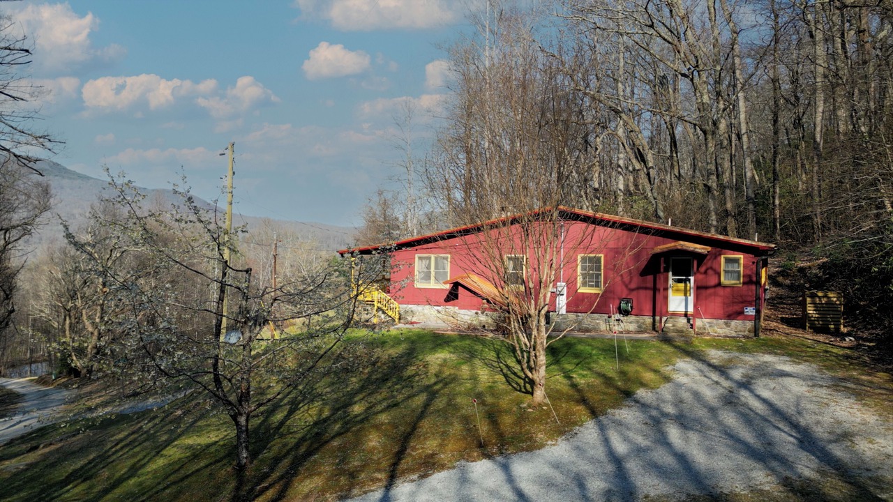 Photo of Outdoor in Gerton