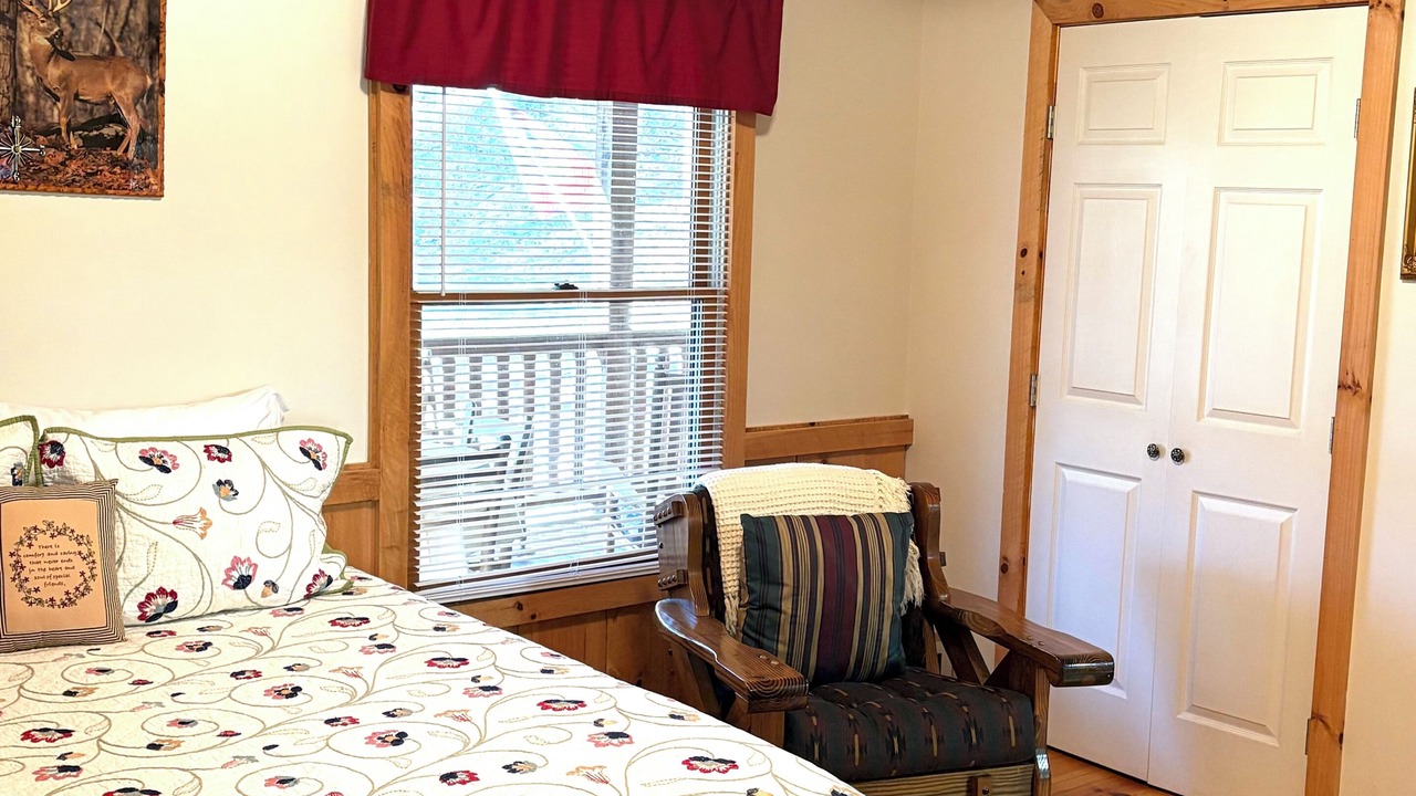Photo of Bedroom in Candler