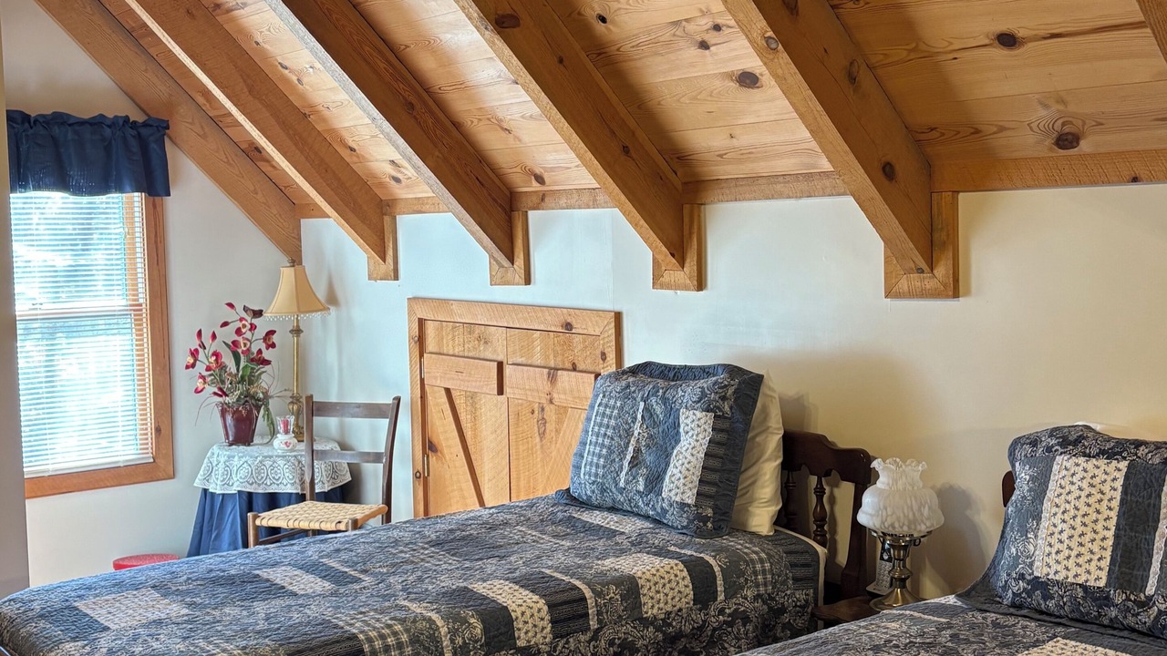 Photo of Bedroom in Candler