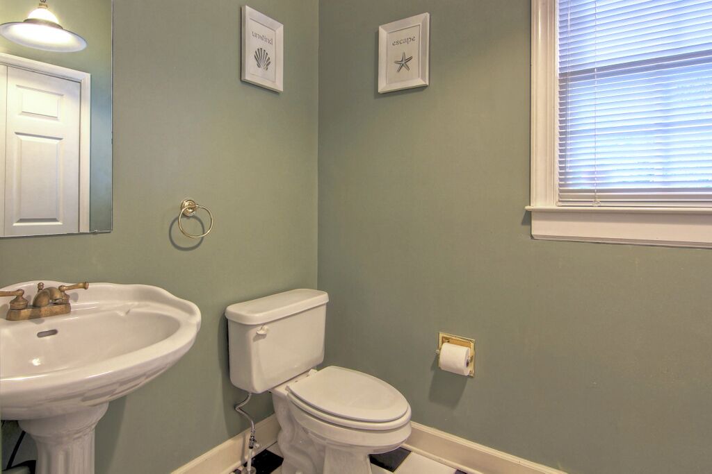 Photo of Bathroom in Wilmington Historic District